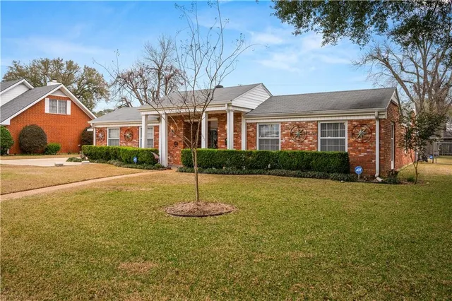 $228,000 | 1633 Fulton Drive, Alexandria, LA 71301