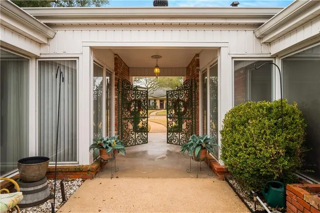 $228,000 | 1633 Fulton Drive, Alexandria, LA 71301