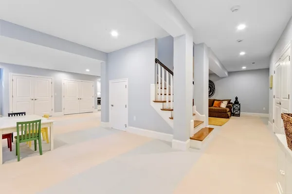 a view of a livingroom with furniture