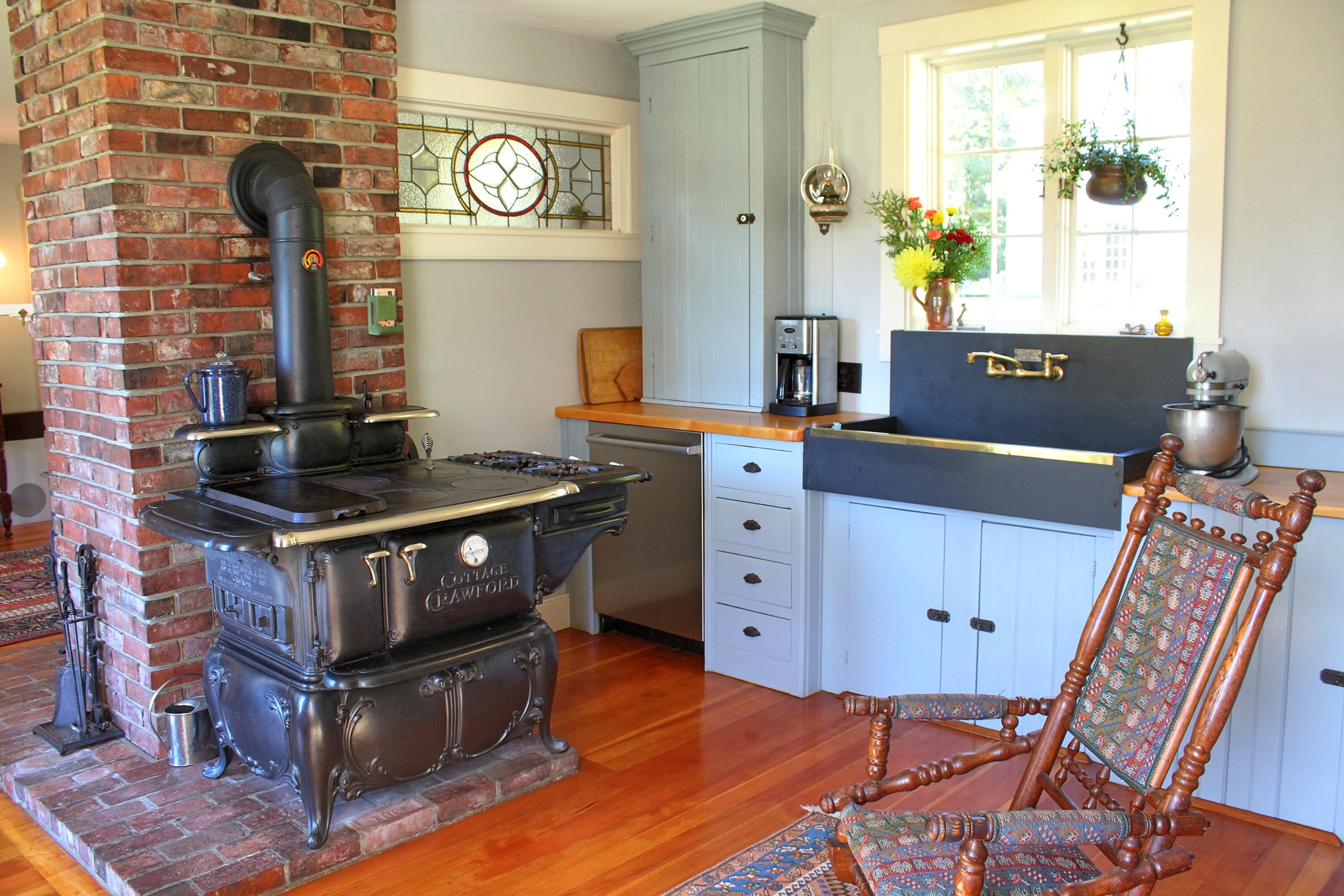 45 West Franklin Road Franklin, ME 04634 - Photo 22 of 61 kitchen