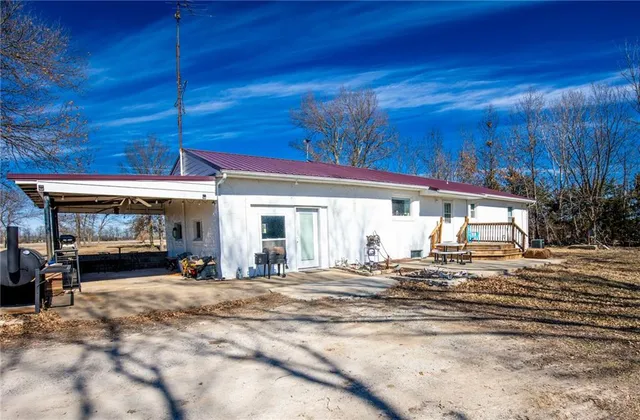$310,000 | 19317 Ks Highway, Lacygne, KS 66040