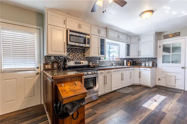 $310,000 | 19317 Ks Highway, Lacygne, KS 66040