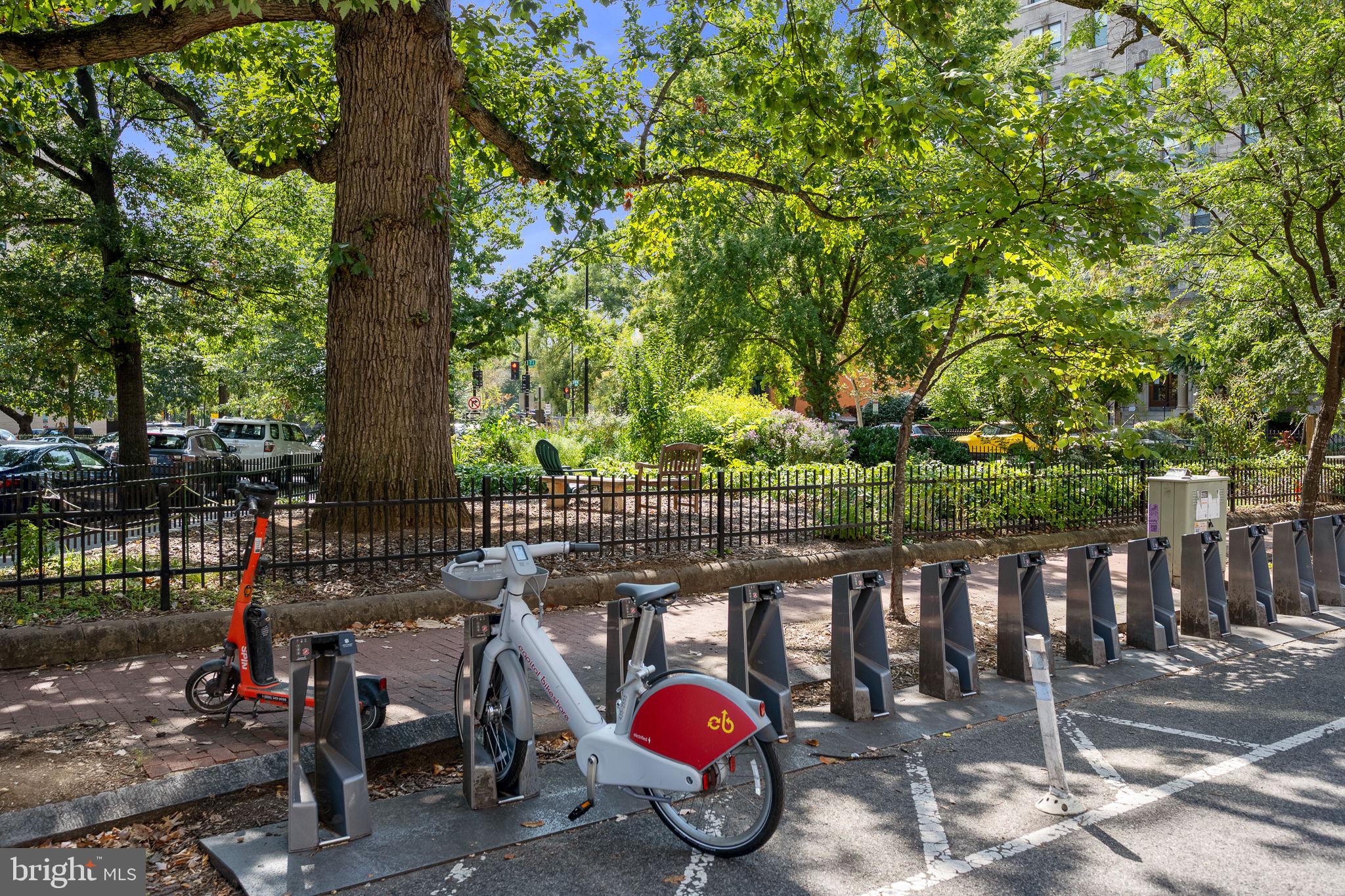 1621 T Street Northwest, Unit 207 Washington, DC 20009 - Photo 23 of 29 an outdoor space with seating area