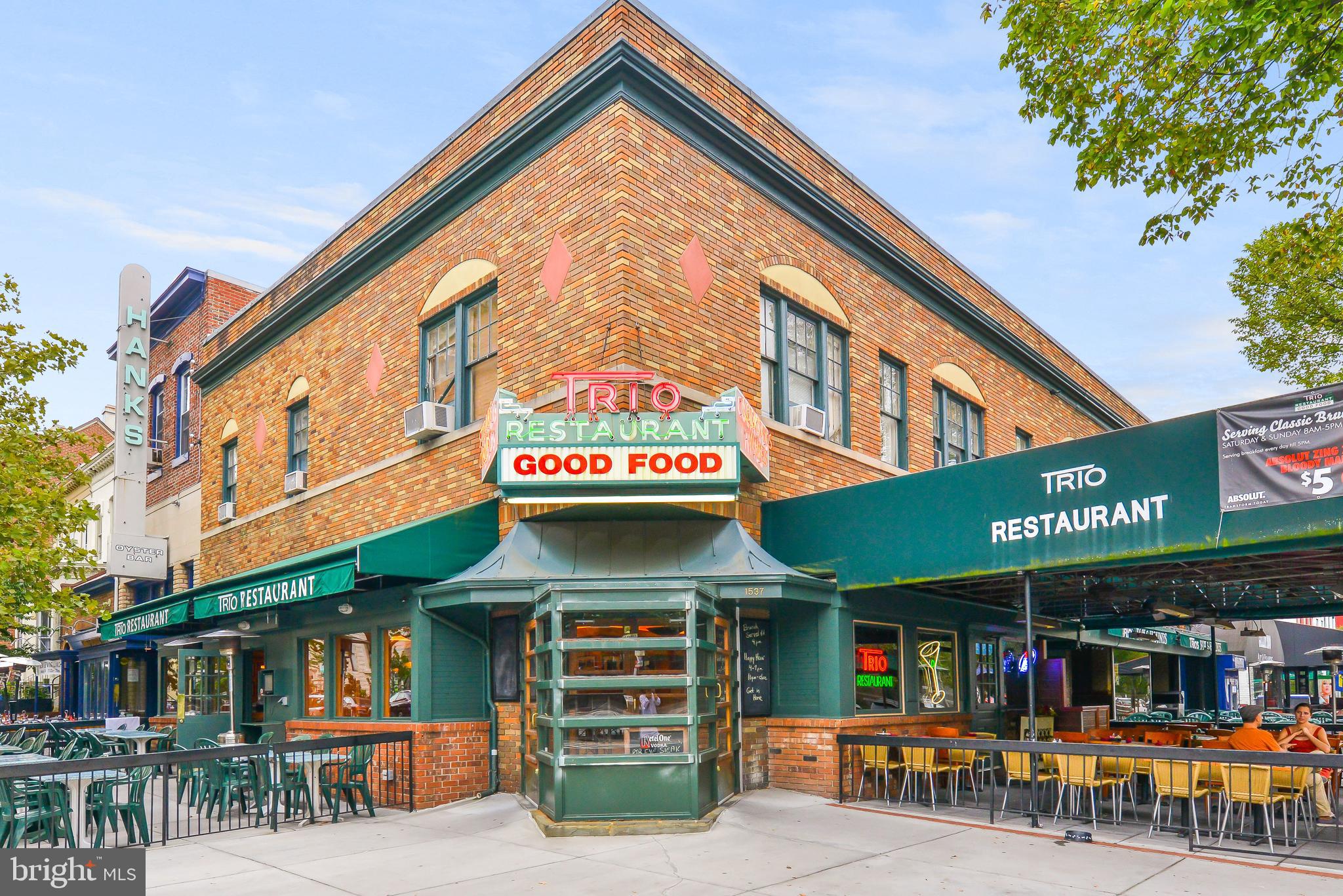 1621 T Street Northwest, Unit 207 Washington, DC 20009 - Photo 26 of 29 a view of cafe with outdoor sitting area