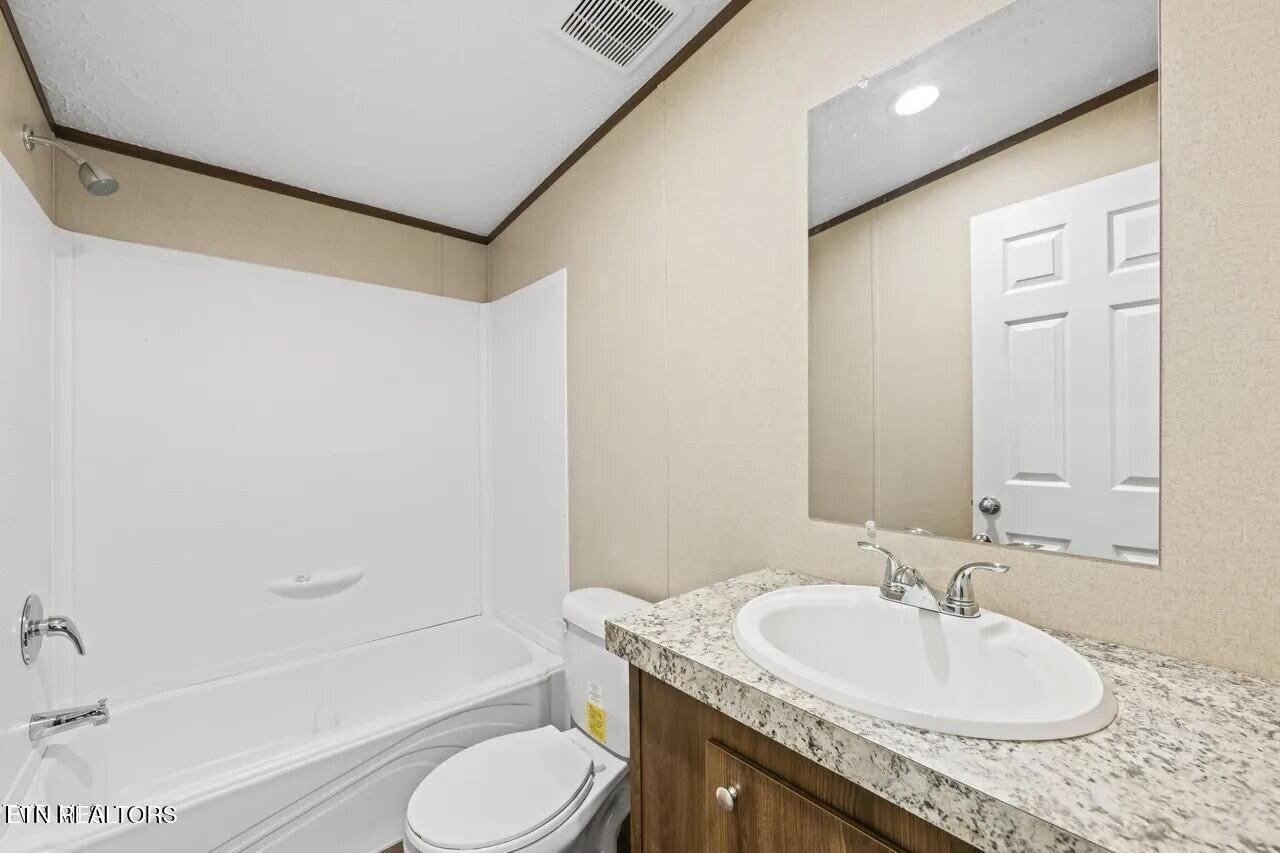 1826 Loop Road La Follette, TN 37766 - Photo 16 of 23 Gallery Image 16