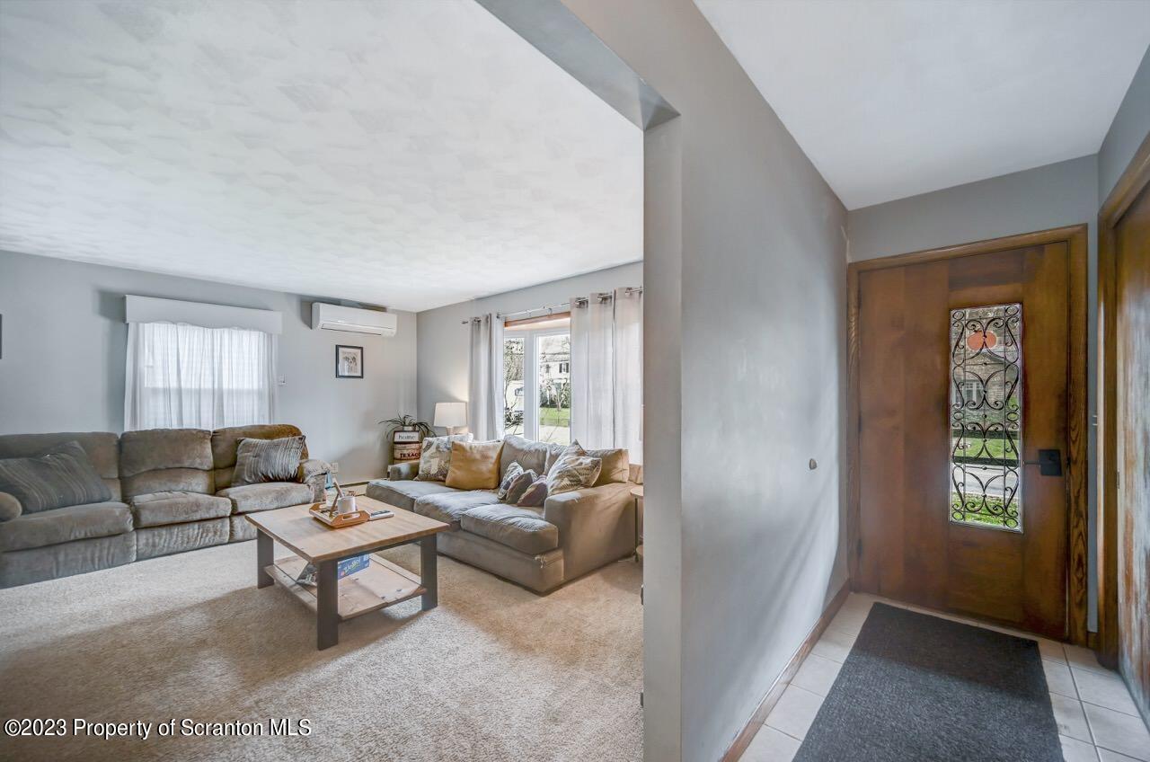 69 Green Grove Road Scott Township, PA 18447 - Photo 5 of 50 Gallery Image 5