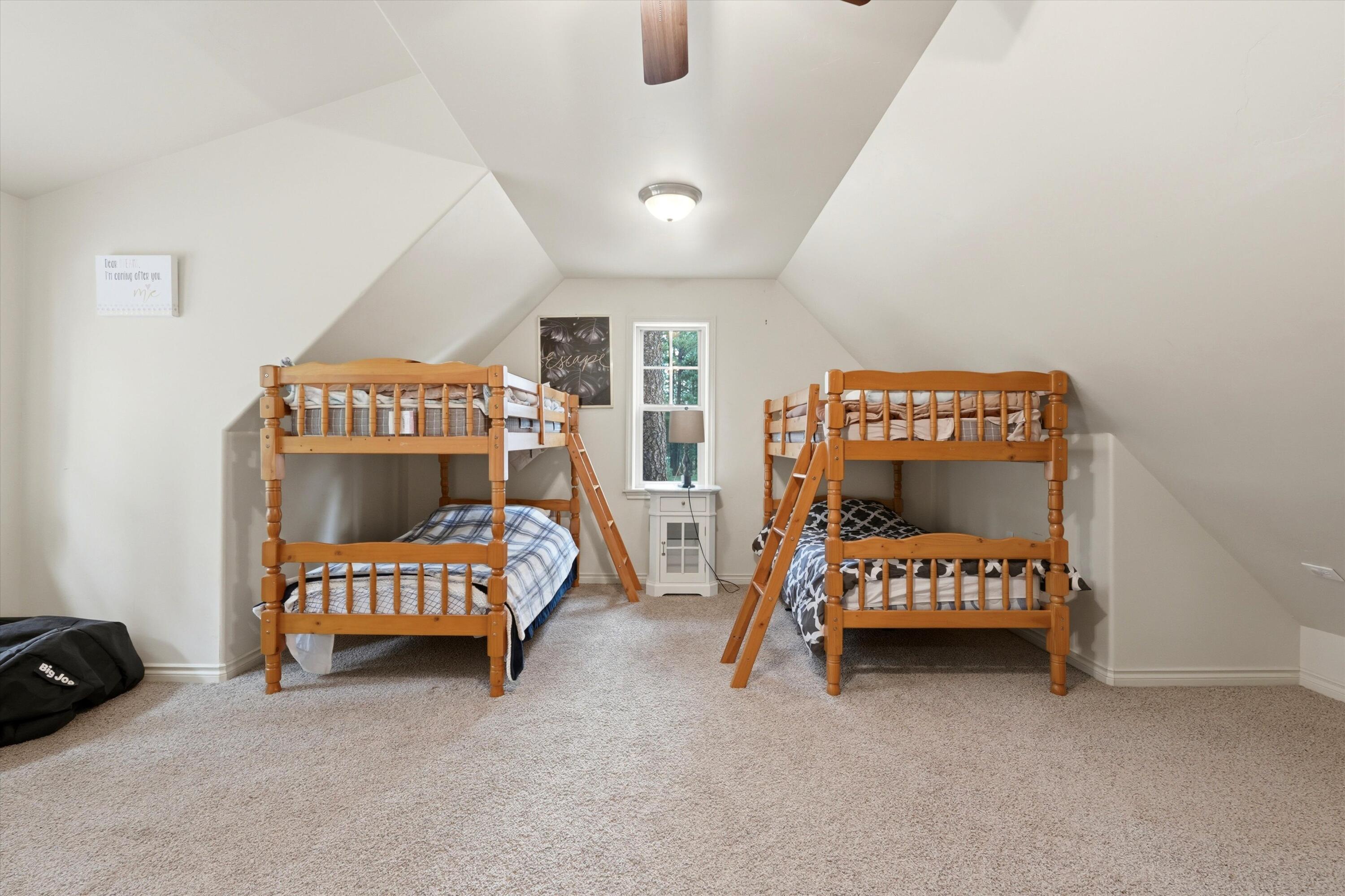 17179 Island Loop Way Bend, OR 97707 - Photo 31 of 52 32-2952460_17179_island_loop_way_-_jorda