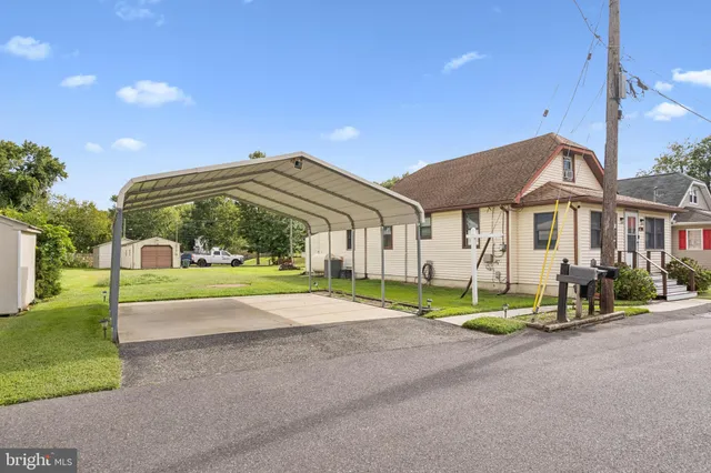 $215,000 | 44 Delaware Avenue, Salem, NJ 08079