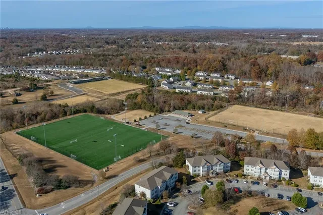 $169,000 | 6109 Hedgecock Circle, Unit 3D, High Point, NC 27265