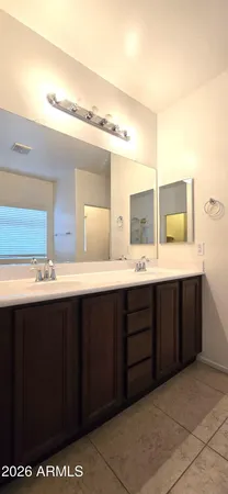 $2,300 | 2804 East Santa Fe Court, Gilbert, AZ 85297