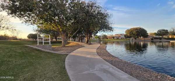 $2,300 | 2804 East Santa Fe Court, Gilbert, AZ 85297