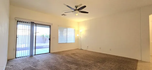 $2,300 | 2804 East Santa Fe Court, Gilbert, AZ 85297