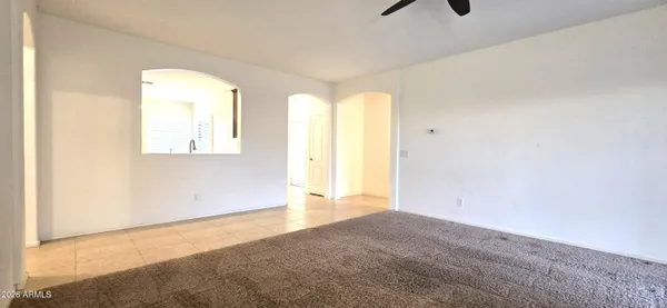 $2,300 | 2804 East Santa Fe Court, Gilbert, AZ 85297