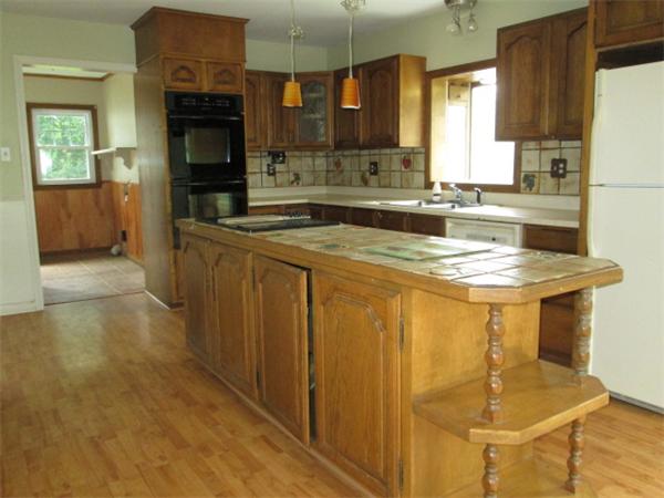 69 Dunstable Road Westford, MA 01886 - Photo 2 of 17 Gallery Image 2