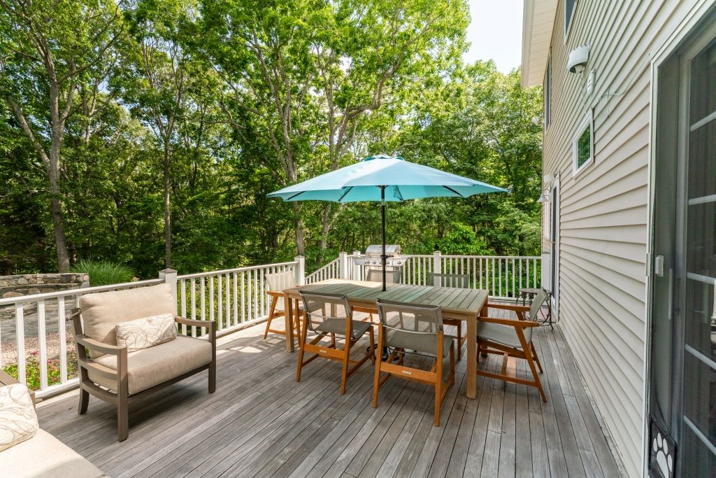 11 Sylvan Lane Westerly, RI 02891 - Photo 7 of 43