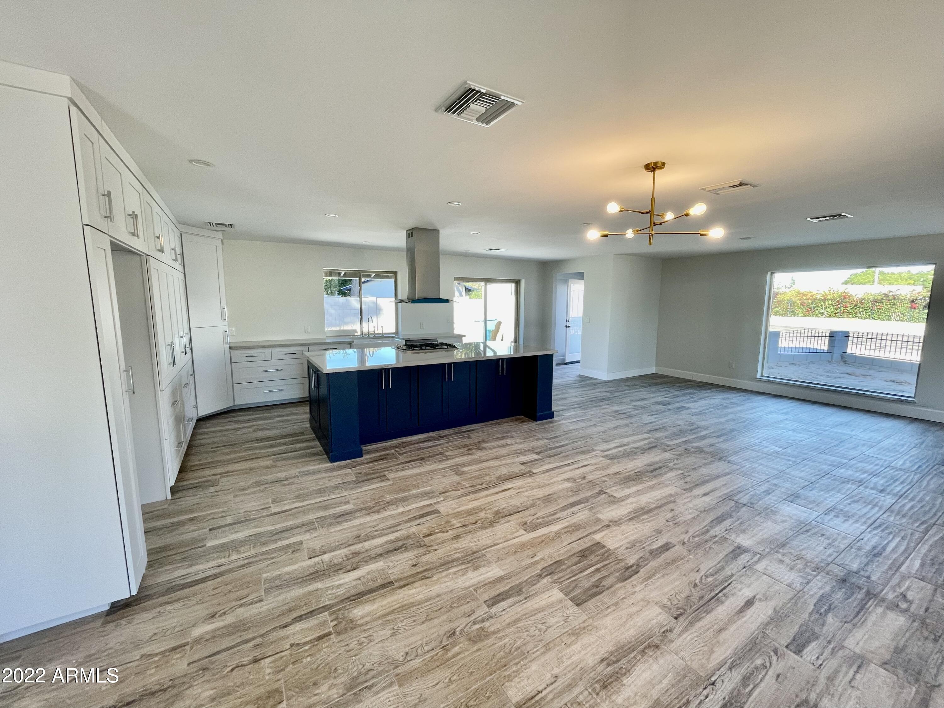 1102 West Bethany Home Road Phoenix, AZ 85013 - Photo 13 of 39 IMG_8432