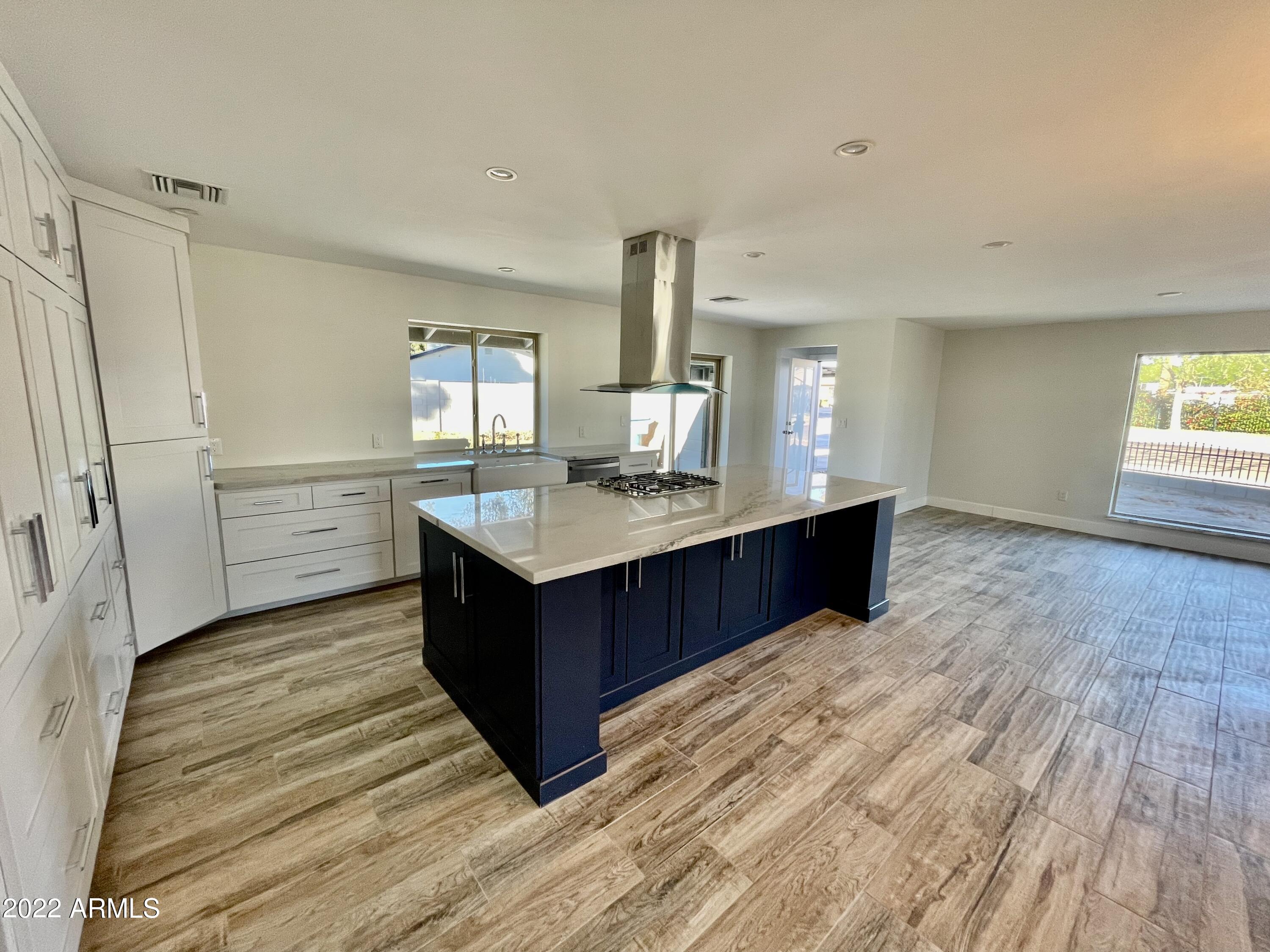 1102 West Bethany Home Road Phoenix, AZ 85013 - Photo 14 of 39 IMG_8434