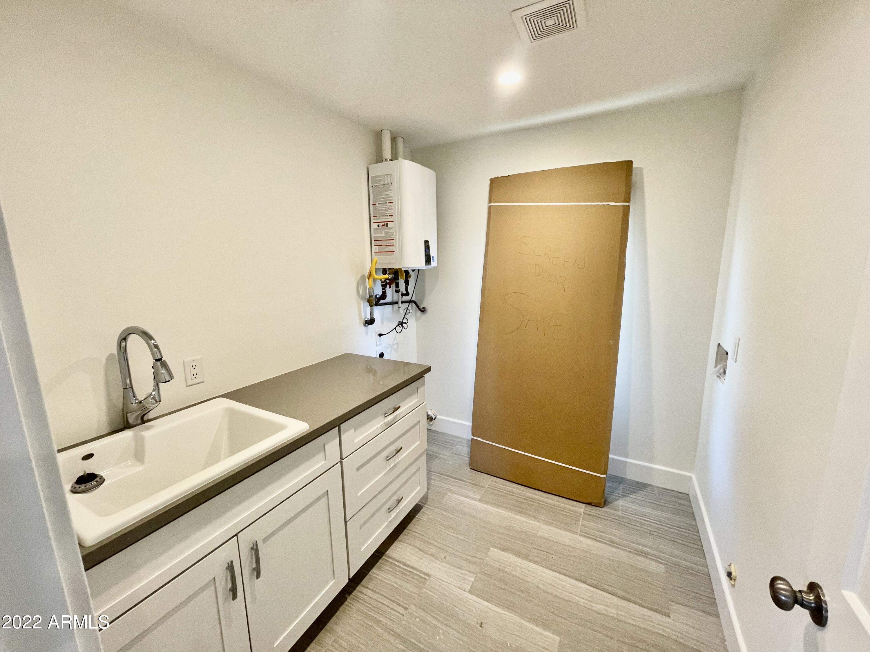 1102 West Bethany Home Road Phoenix, AZ 85013 - Photo 20 of 39 IMG_8382