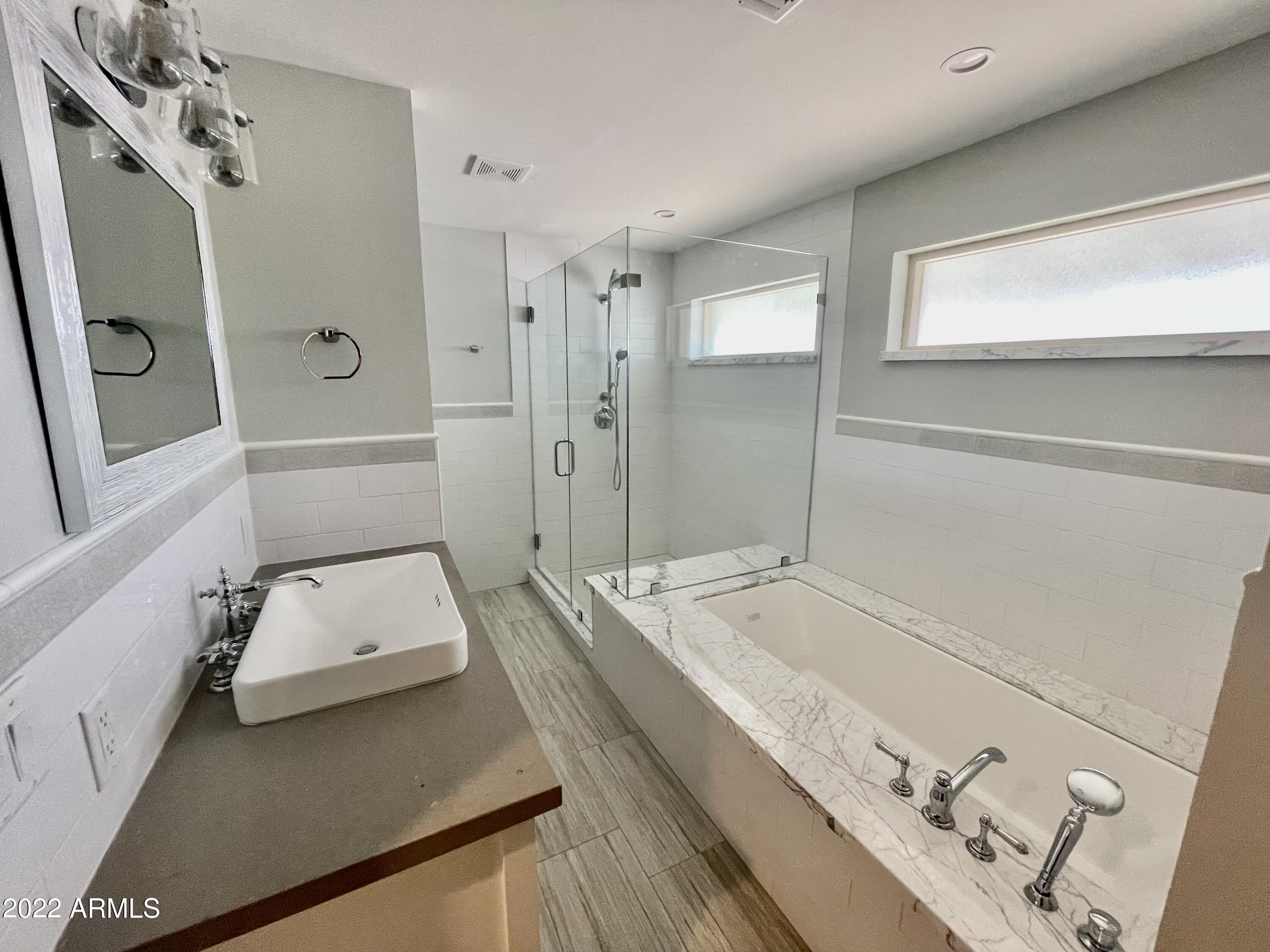 1102 West Bethany Home Road Phoenix, AZ 85013 - Photo 23 of 39 IMG_8387