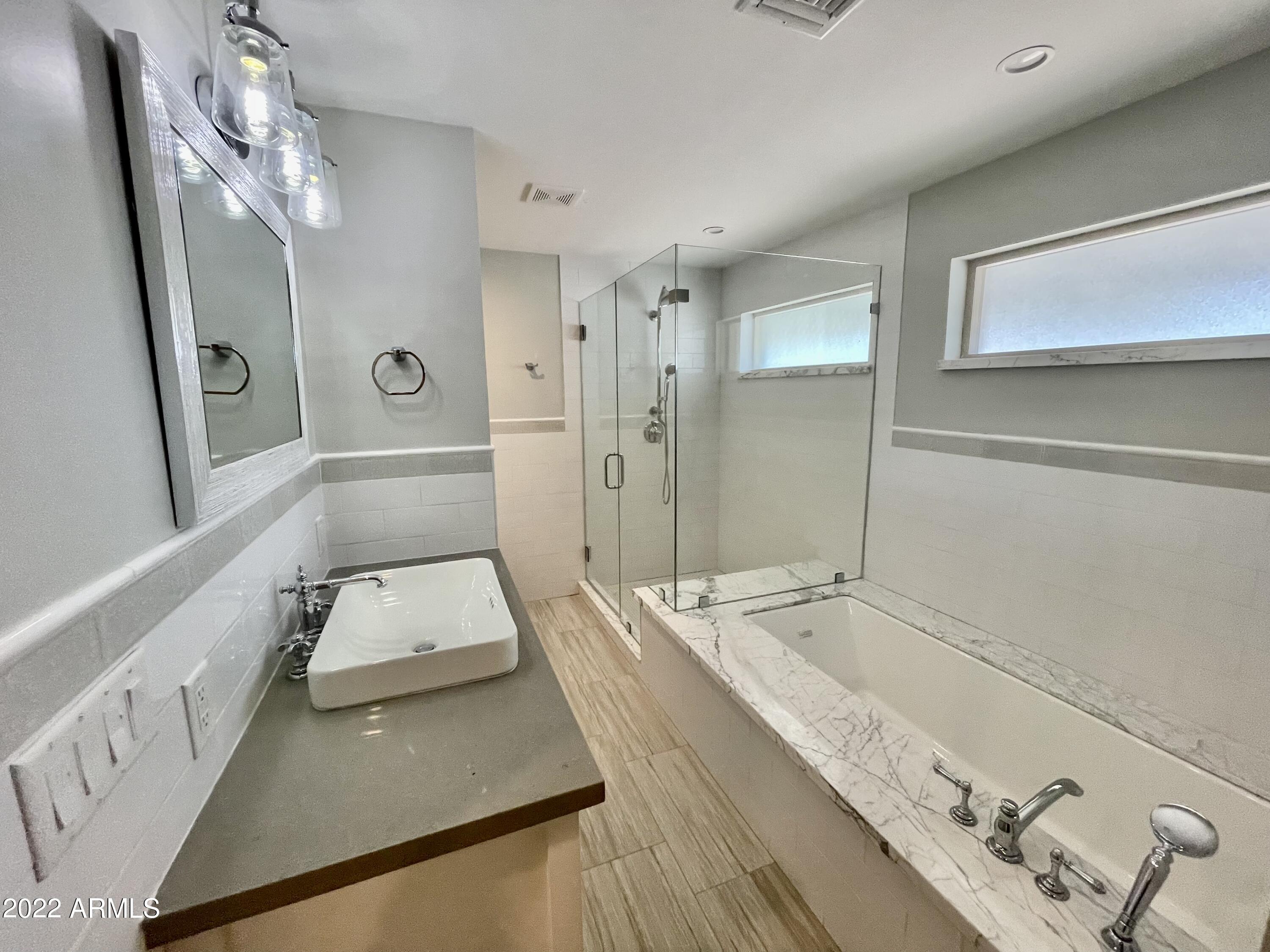 1102 West Bethany Home Road Phoenix, AZ 85013 - Photo 28 of 39 IMG_8389