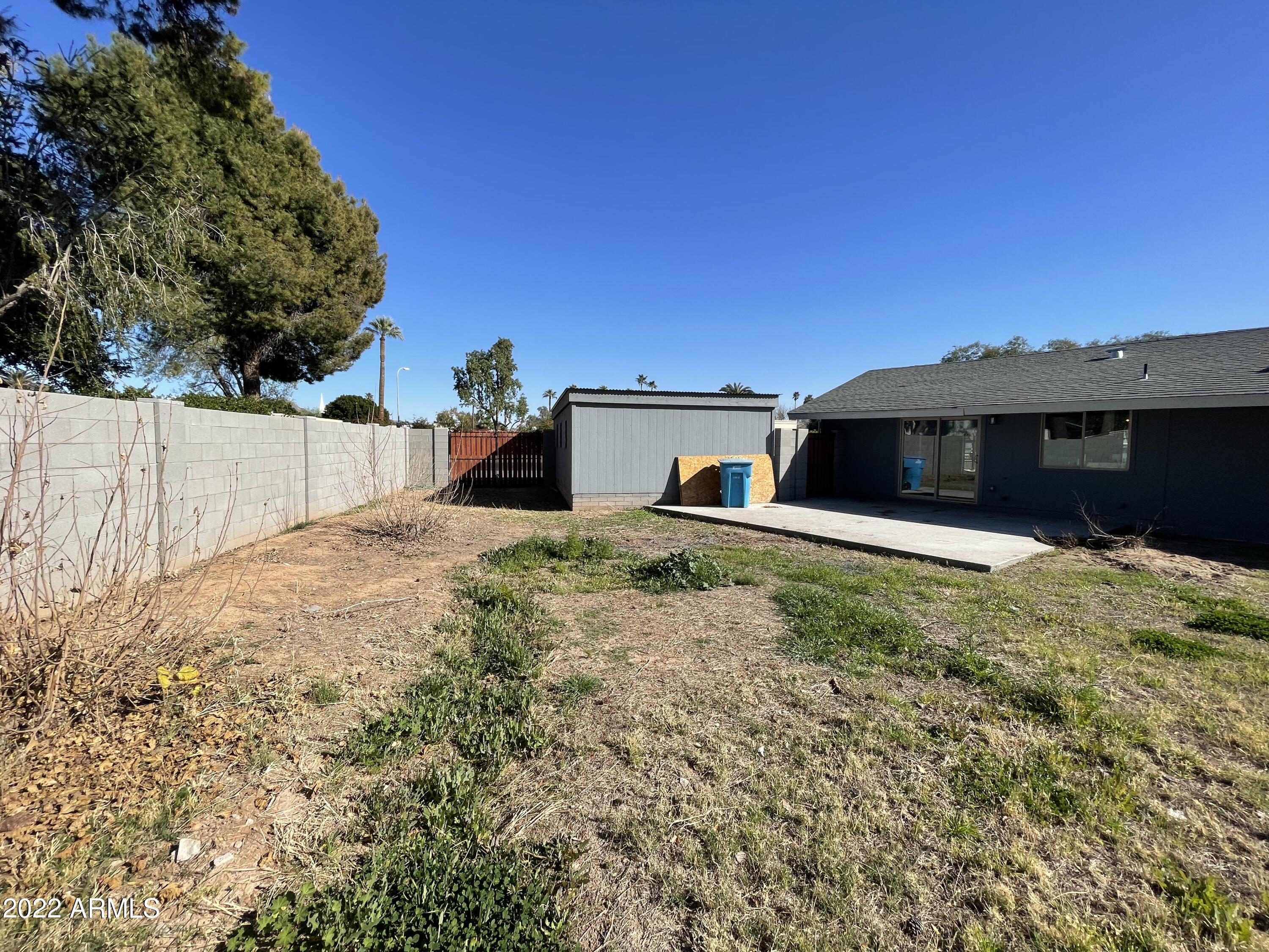 1102 West Bethany Home Road Phoenix, AZ 85013 - Photo 36 of 39 IMG_8397
