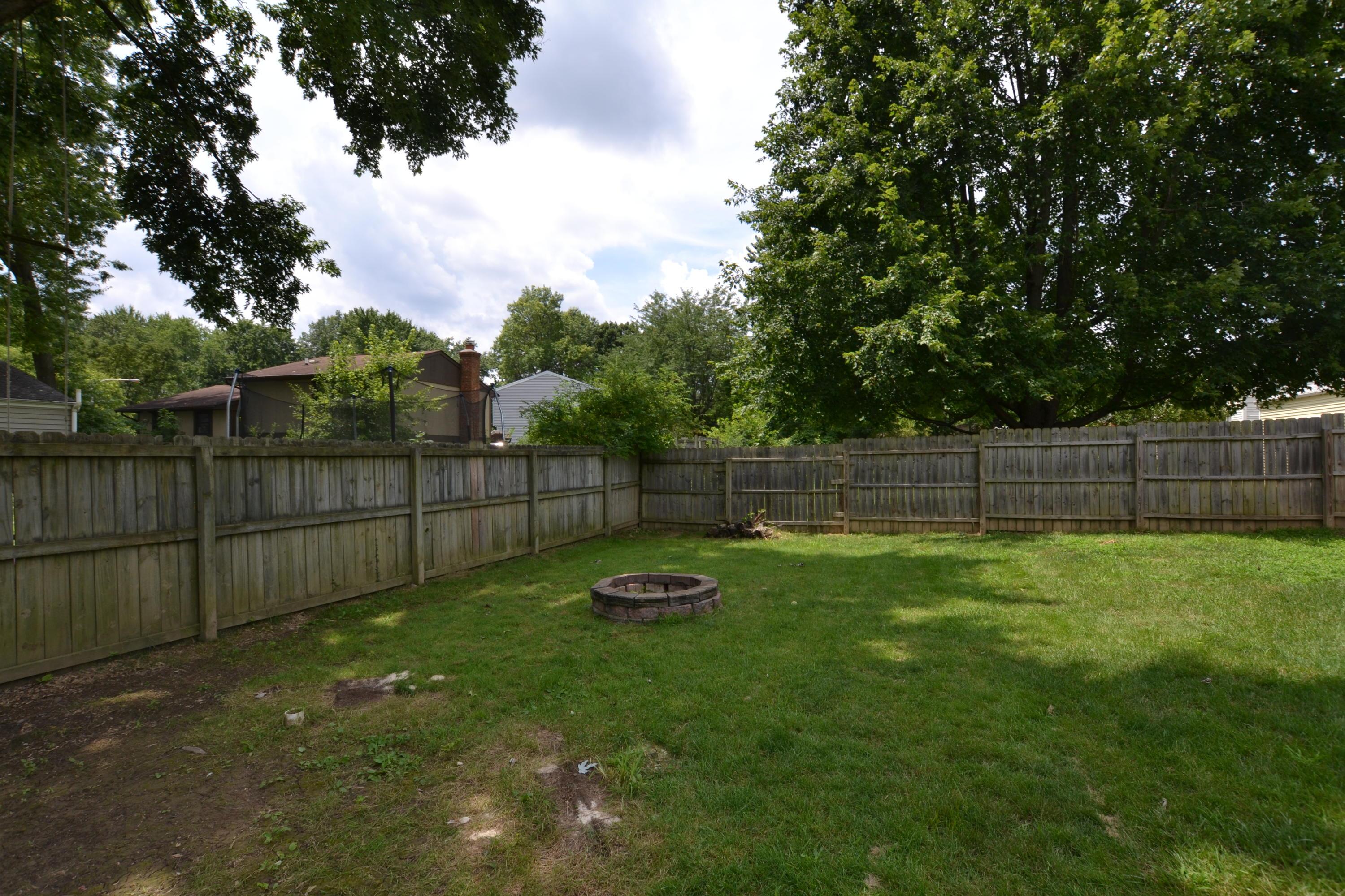 295 Rimbey Avenue Columbus, OH 43230 - Photo 5 of 30