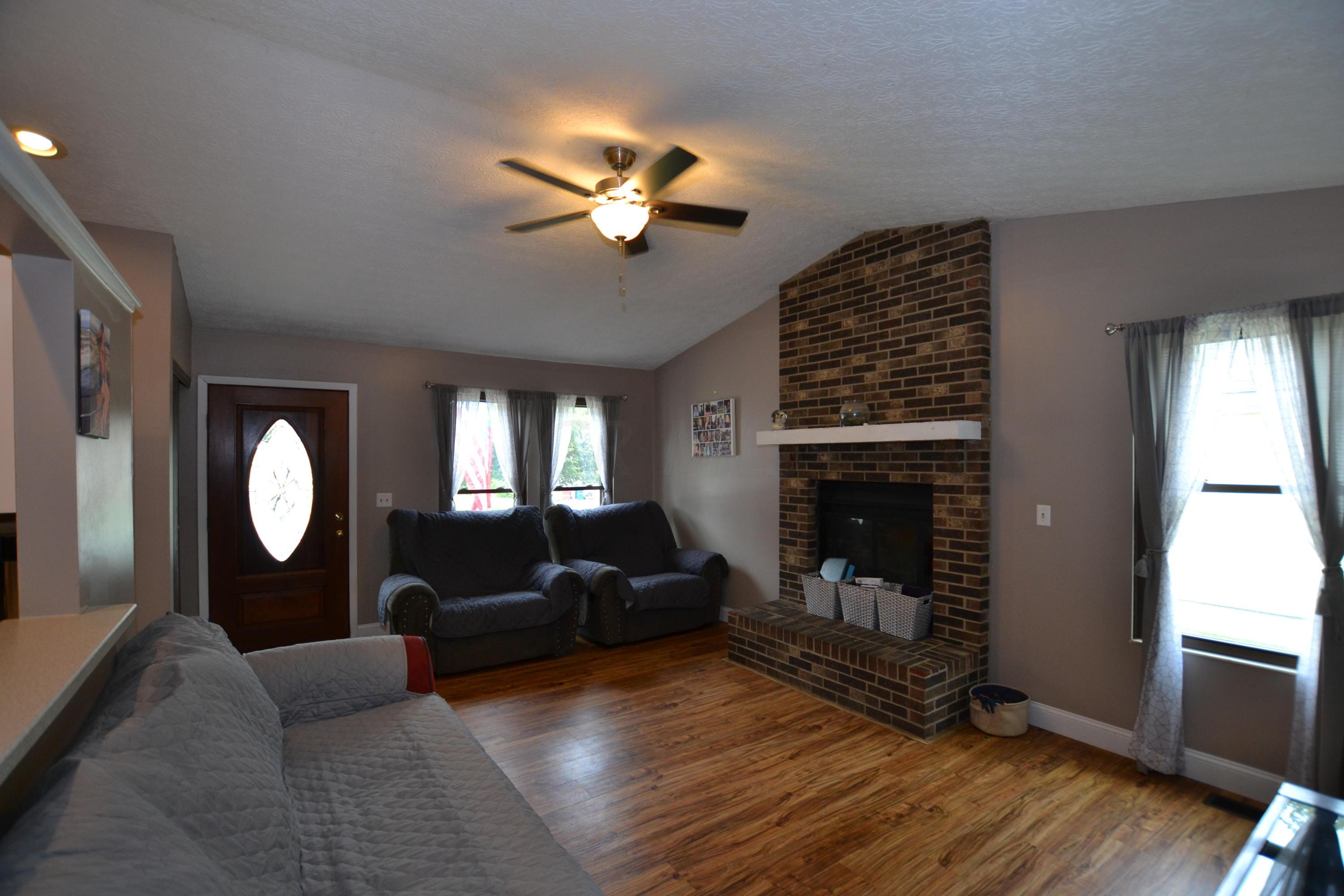 295 Rimbey Avenue Columbus, OH 43230 - Photo 7 of 30
