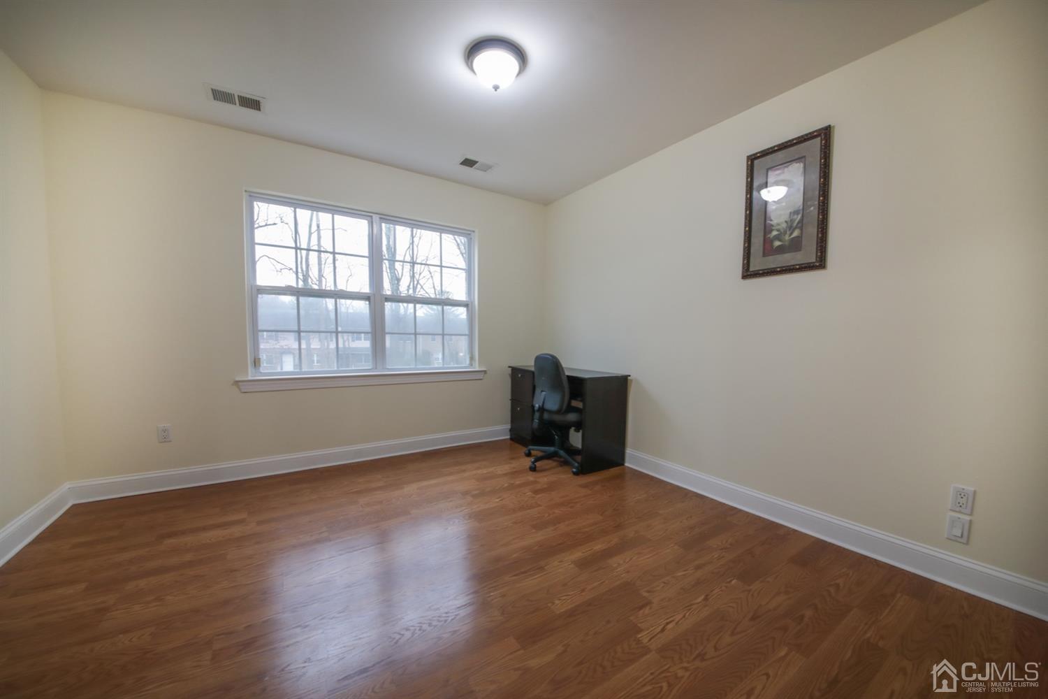 1818 Oak Road North Brunswick, NJ 08902 - Photo 11 of 21 Gallery Image 11