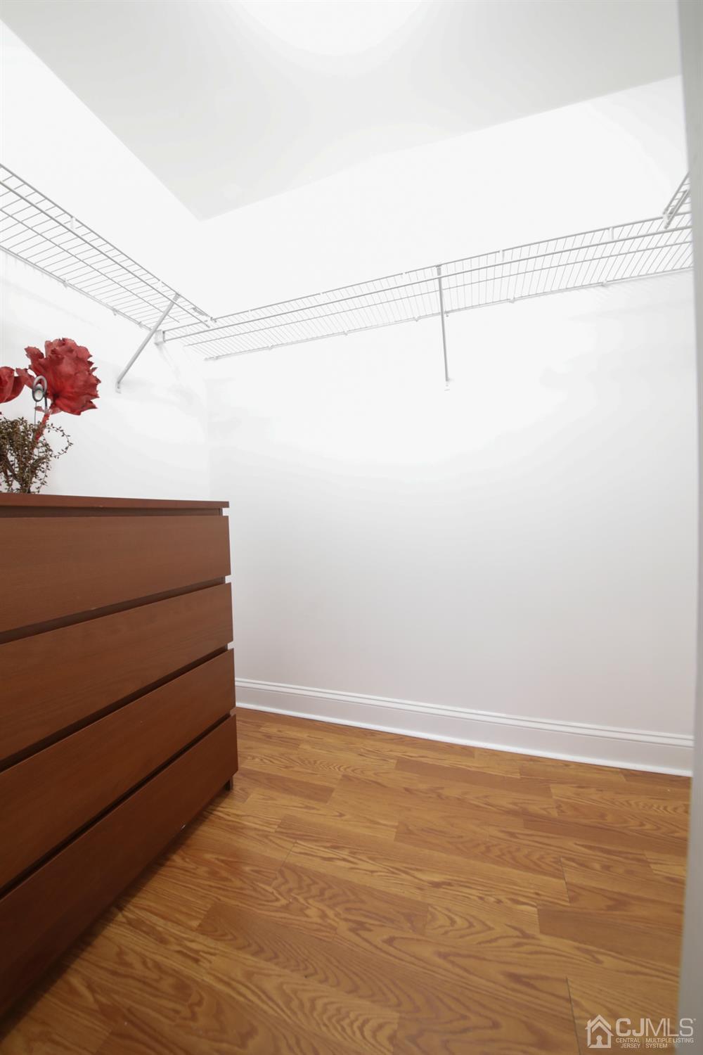 1818 Oak Road North Brunswick, NJ 08902 - Photo 14 of 21 Gallery Image 14