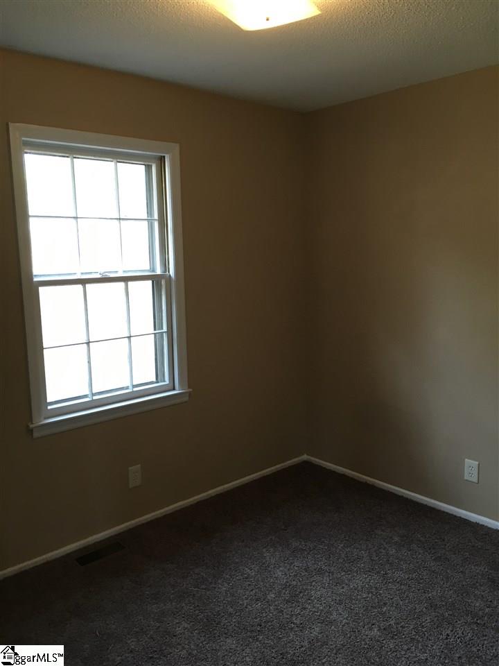 33 Randall Street Williamston, SC 29697 - Photo 5 of 12 Gallery Image 5
