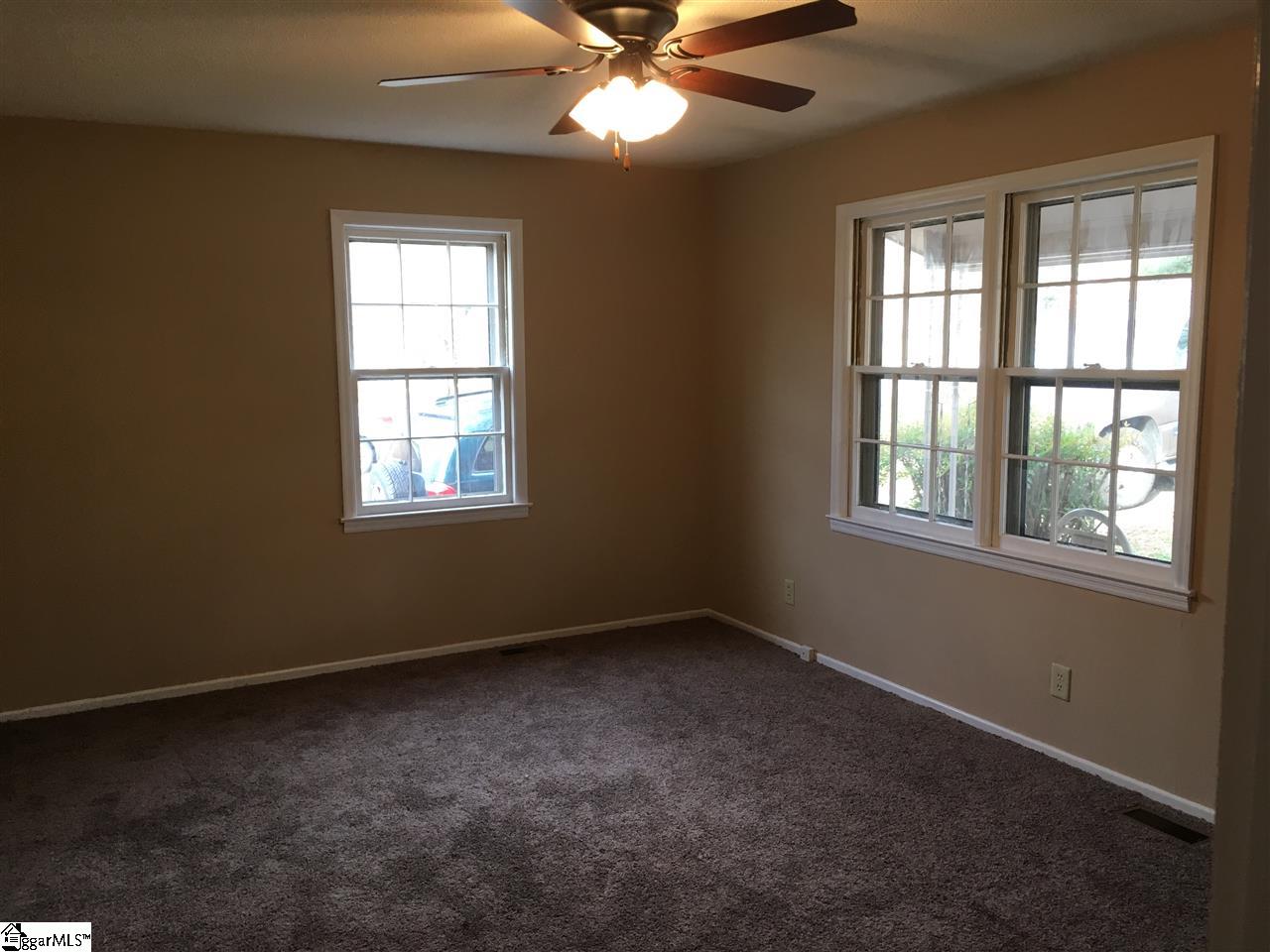 33 Randall Street Williamston, SC 29697 - Photo 6 of 12 Gallery Image 6