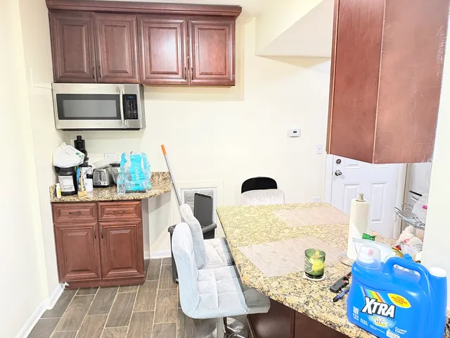 $1,750 | 2817 North Clybourn Avenue, Unit G, Chicago, IL 60618