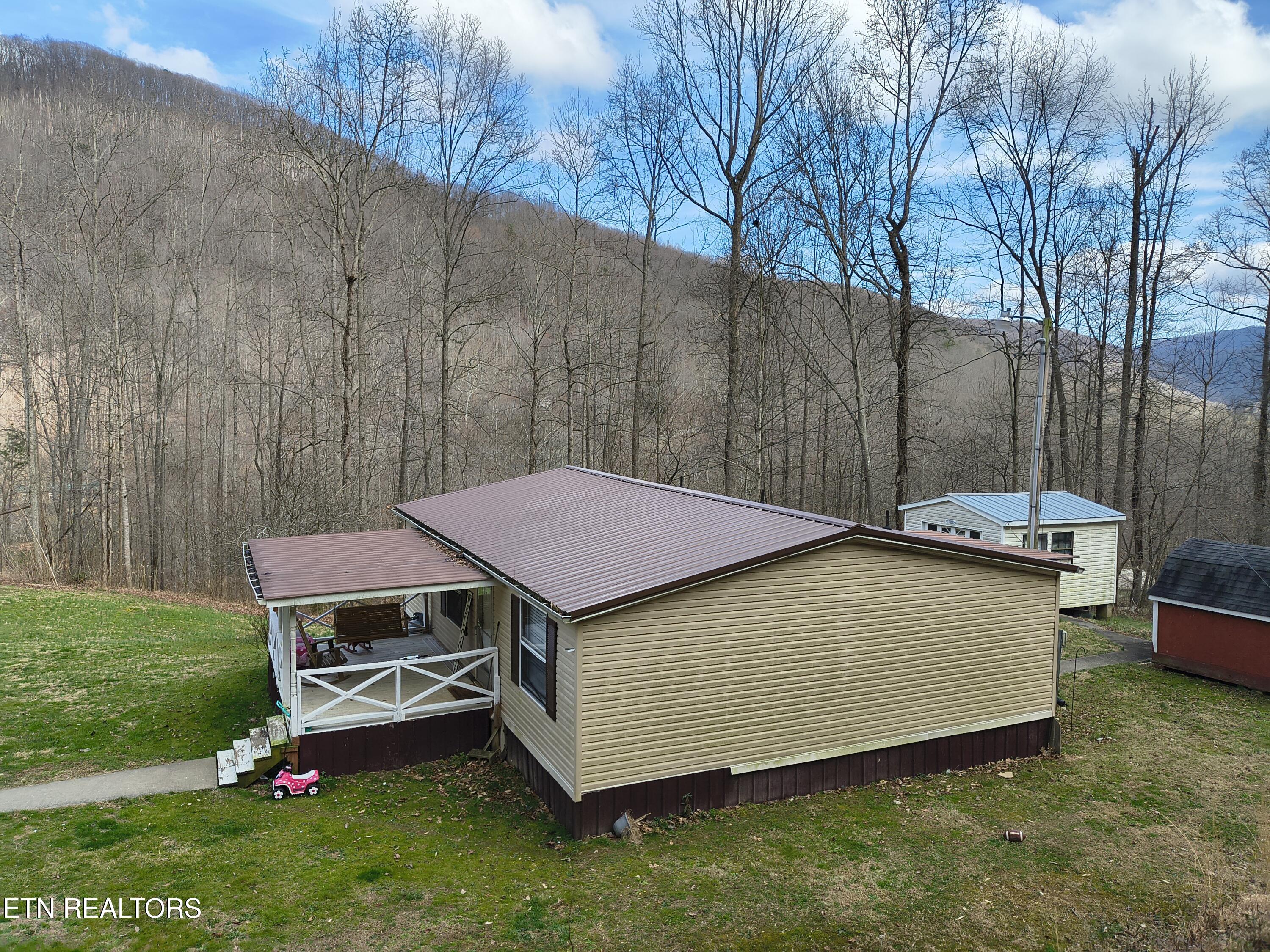 501 Jakes Branch Road Pioneer, TN 37847 - Photo 4 of 31 Pic 4