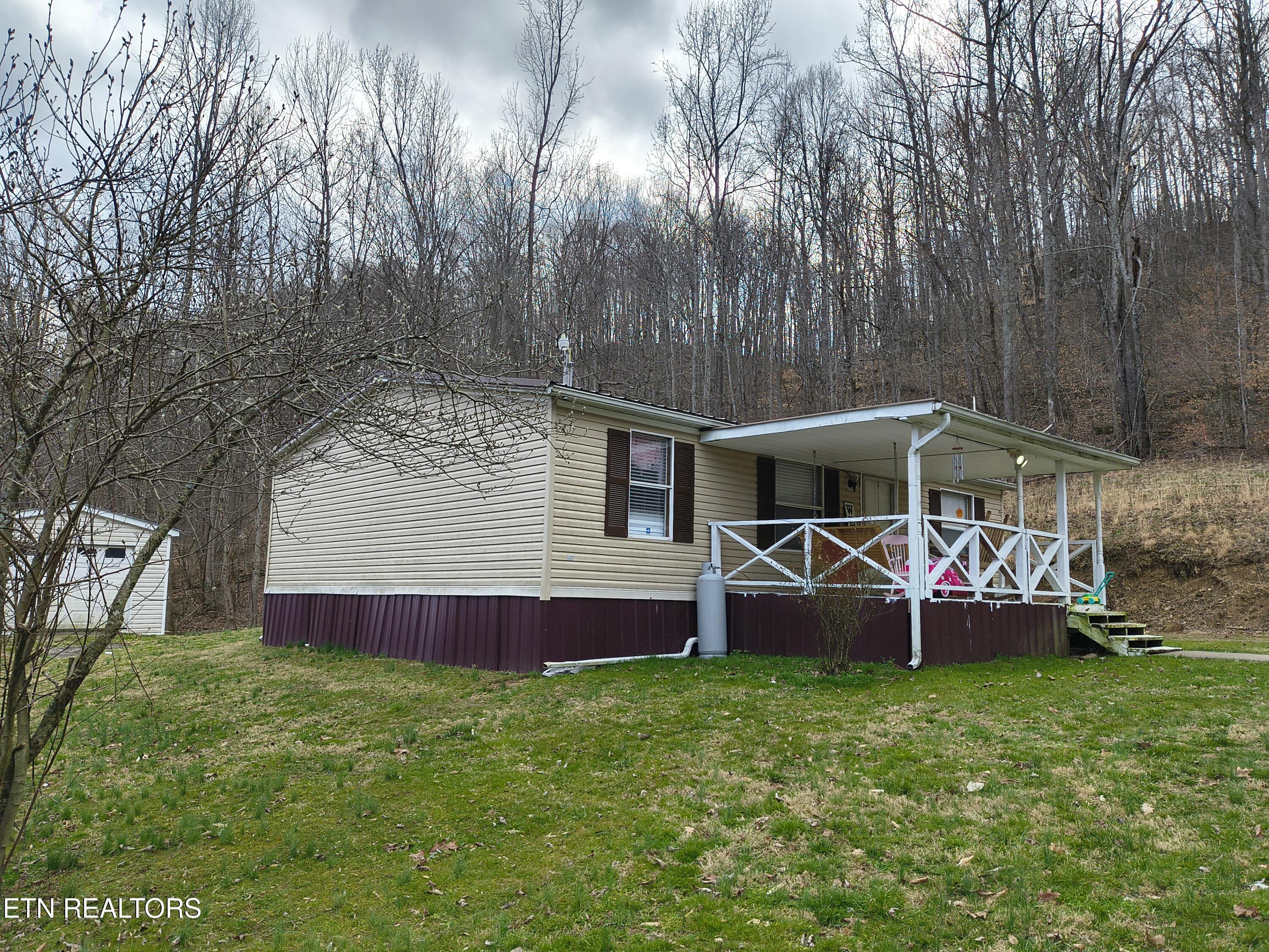 501 Jakes Branch Road Pioneer, TN 37847 - Photo 5 of 31 Pic 6