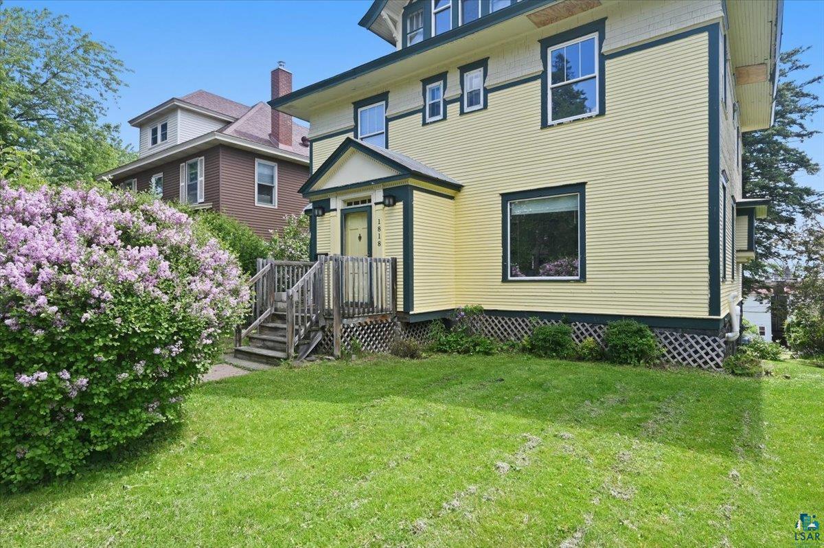1818 East 3rd Street Duluth, MN 55812 - Photo 2 of 27