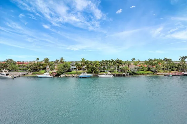 a view of a lake with houses