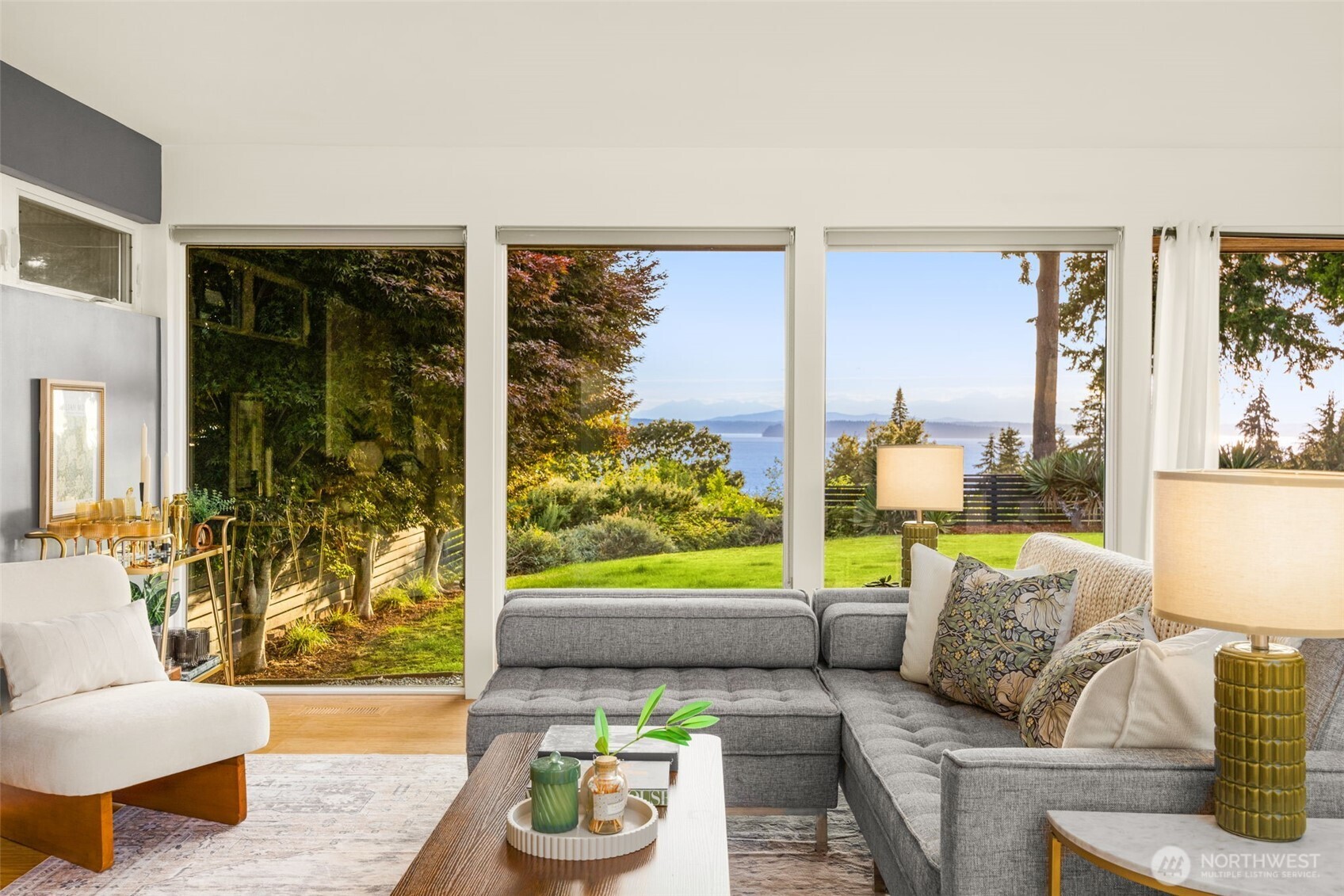 8731 Fauntlee Crest Southwest Seattle, WA 98136 - Photo 7 of 39