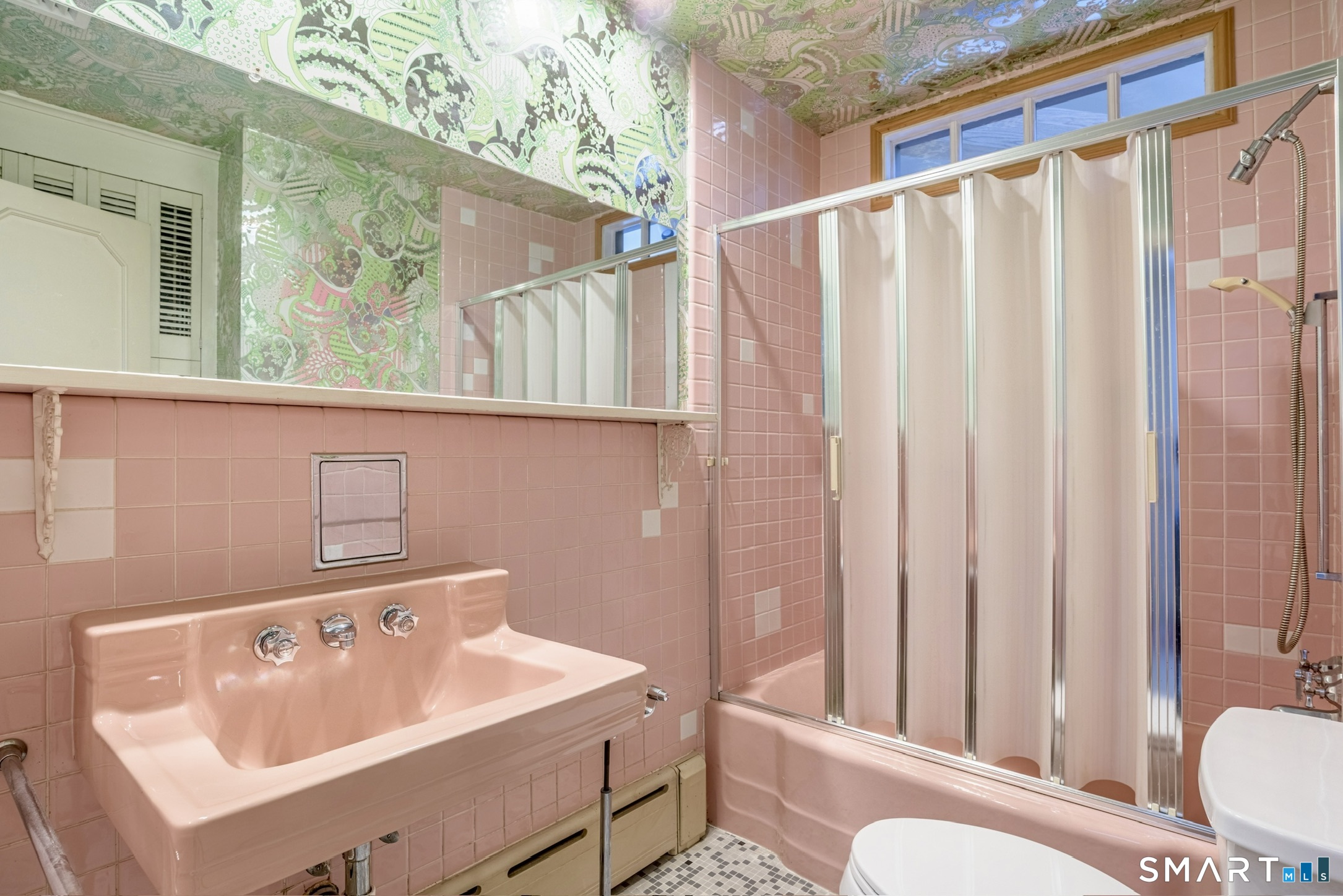 142 Williams Road Trumbull, CT 06611 - Photo 12 of 40