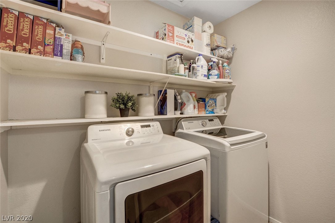8916 Rusty Rifle Avenue Las Vegas, NV 89143 - Photo 14 of 34