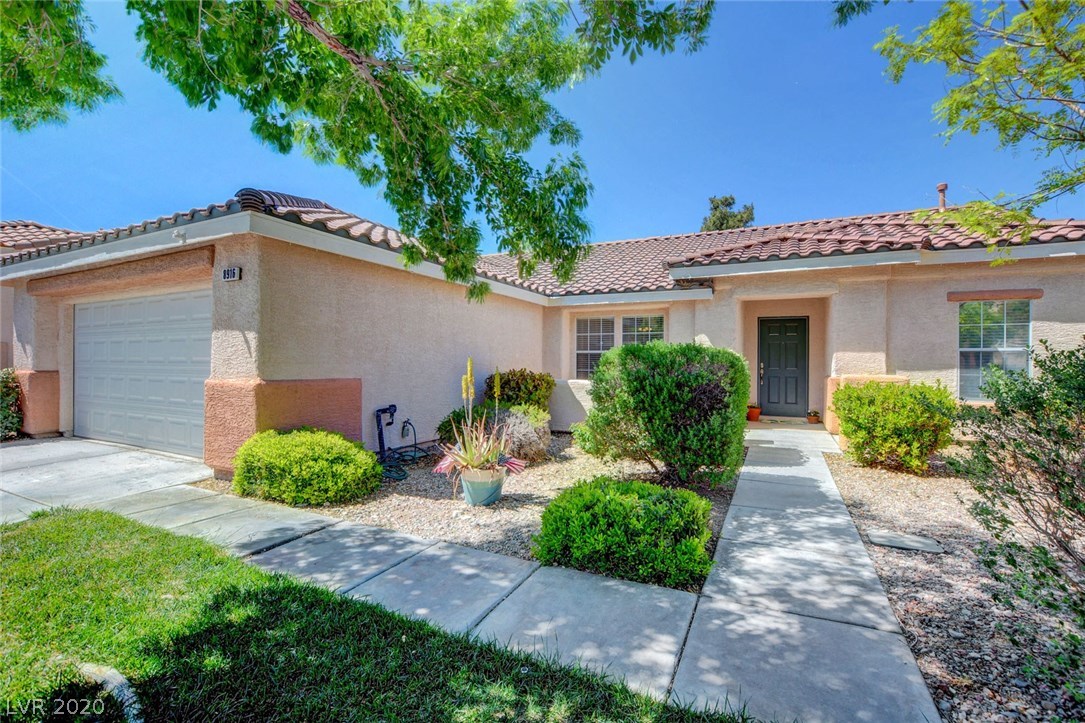 8916 Rusty Rifle Avenue Las Vegas, NV 89143 - Photo 2 of 34