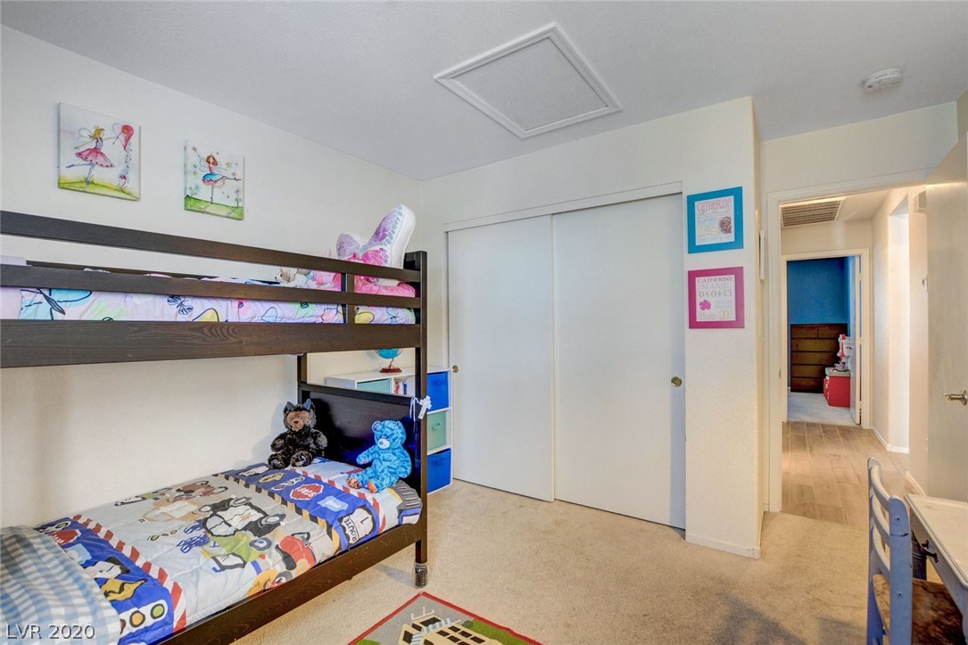8916 Rusty Rifle Avenue Las Vegas, NV 89143 - Photo 27 of 34