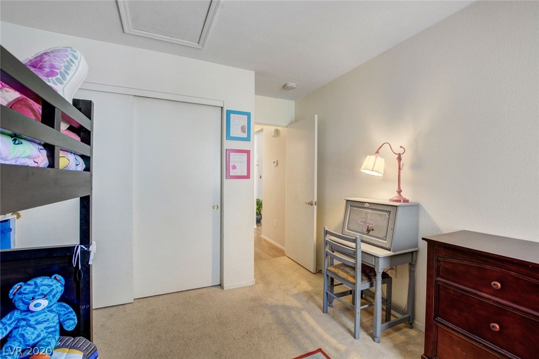 8916 Rusty Rifle Avenue Las Vegas, NV 89143 - Photo 28 of 34
