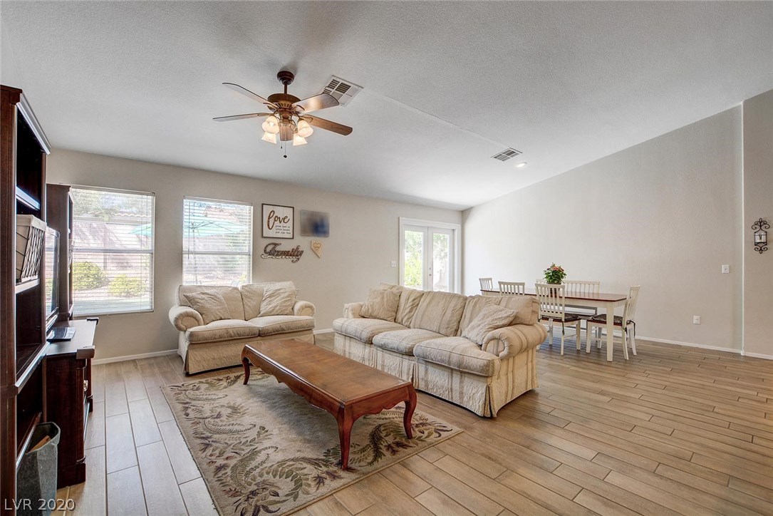 8916 Rusty Rifle Avenue Las Vegas, NV 89143 - Photo 8 of 34