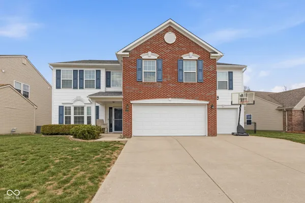 $425,000 | 5850 Columbia Circle, Greenwood, IN 46142