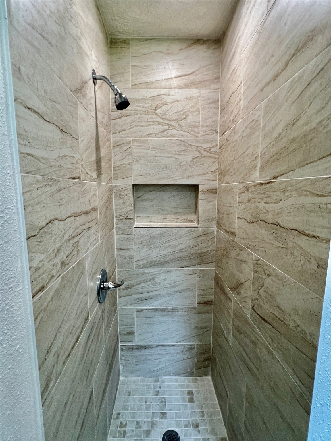 12110 Murr Way Houston, TX 77048 - Photo 16 of 24 a bathroom with a shower