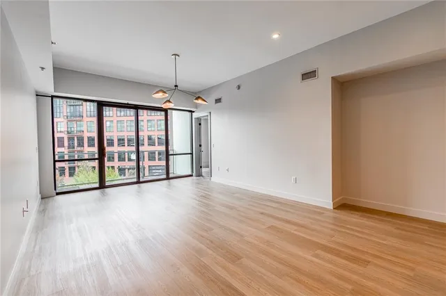 $1,900 | 1100 Howell Mill Road Northwest, Unit 405, Atlanta, GA 30318