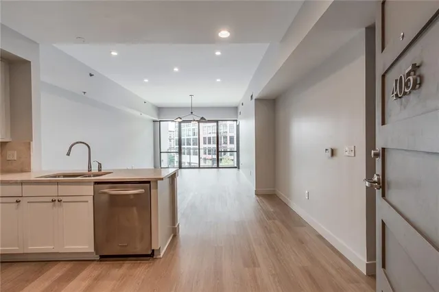 $1,900 | 1100 Howell Mill Road Northwest, Unit 405, Atlanta, GA 30318