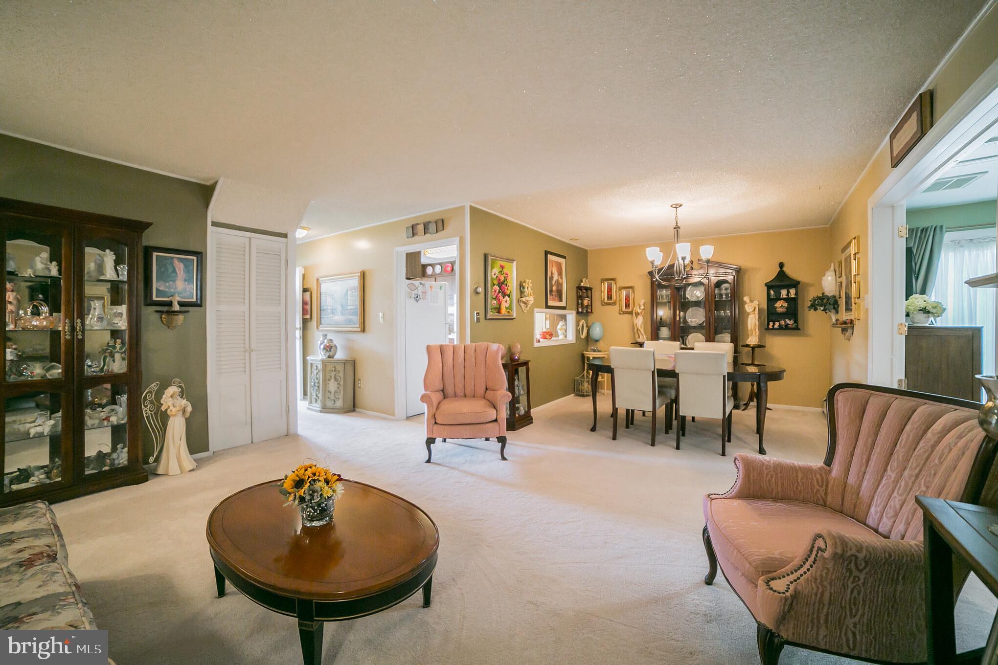 9 Hunt Road Levittown, PA 19056 - Photo 4 of 31 Gallery Image 4