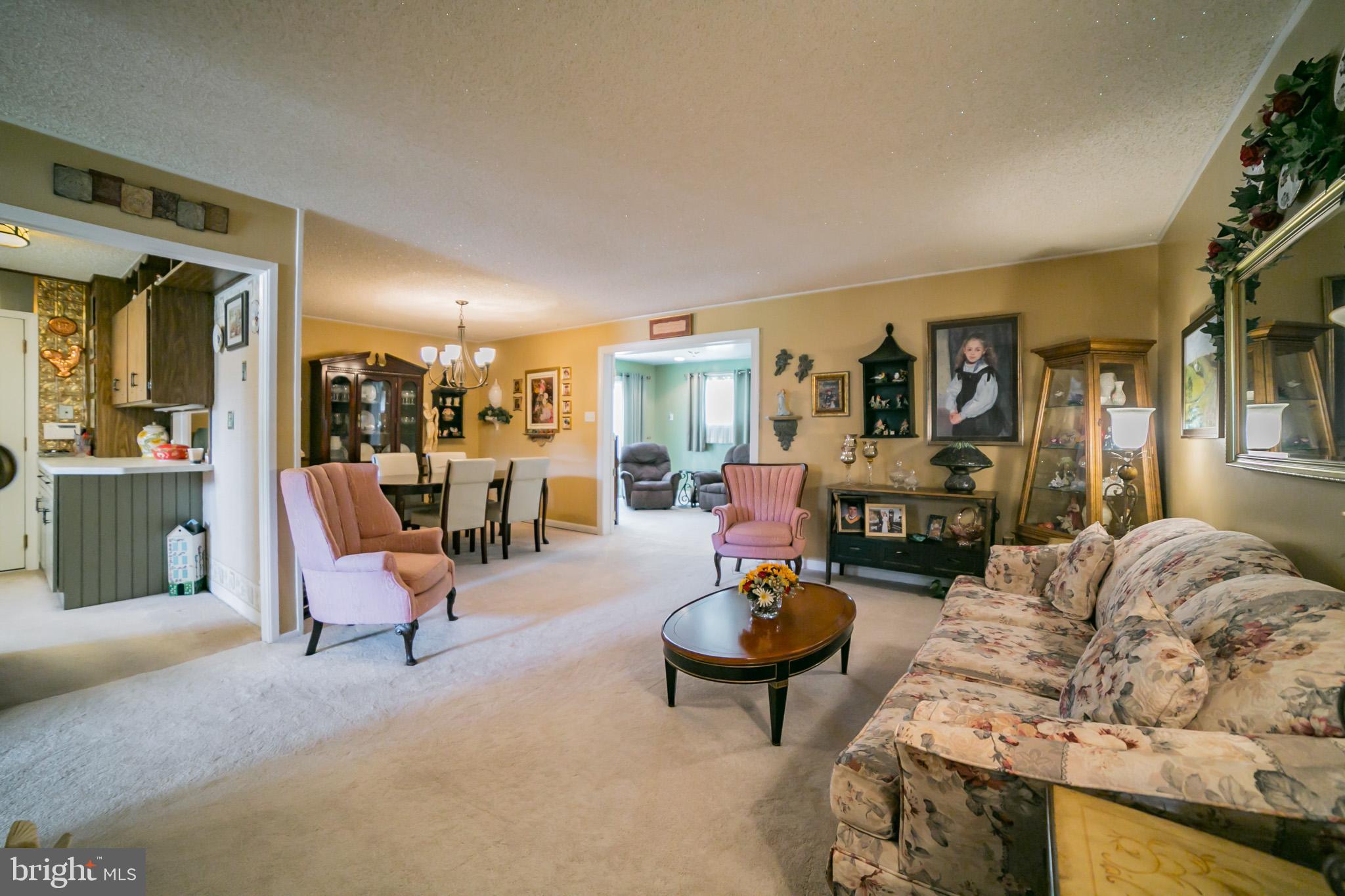 9 Hunt Road Levittown, PA 19056 - Photo 5 of 31 Gallery Image 5