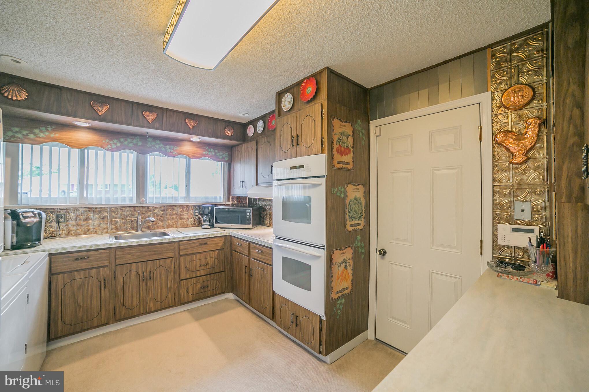 9 Hunt Road Levittown, PA 19056 - Photo 10 of 31 Gallery Image 10